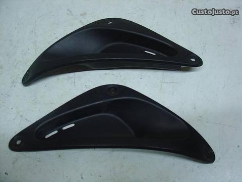 Plasticos protecção do quadro Yamaha R6