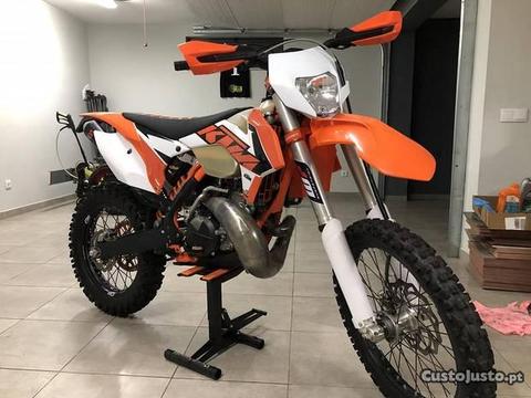 Ktm Exc 250 six days (muito bom estado)