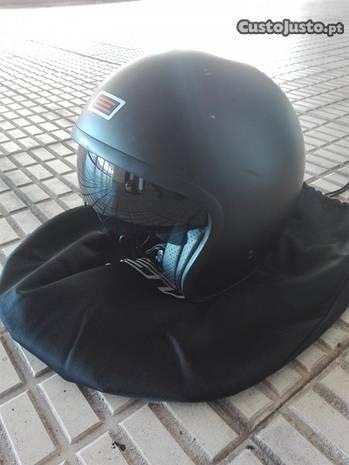 Capacete