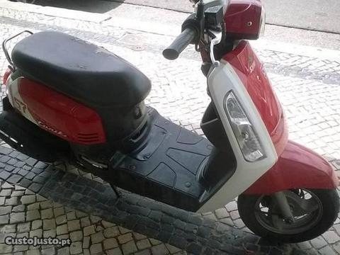 Scooter 125 cm3