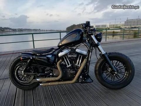 Harley 48 custom modelo 2016