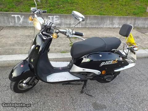 Scooter 125 RT